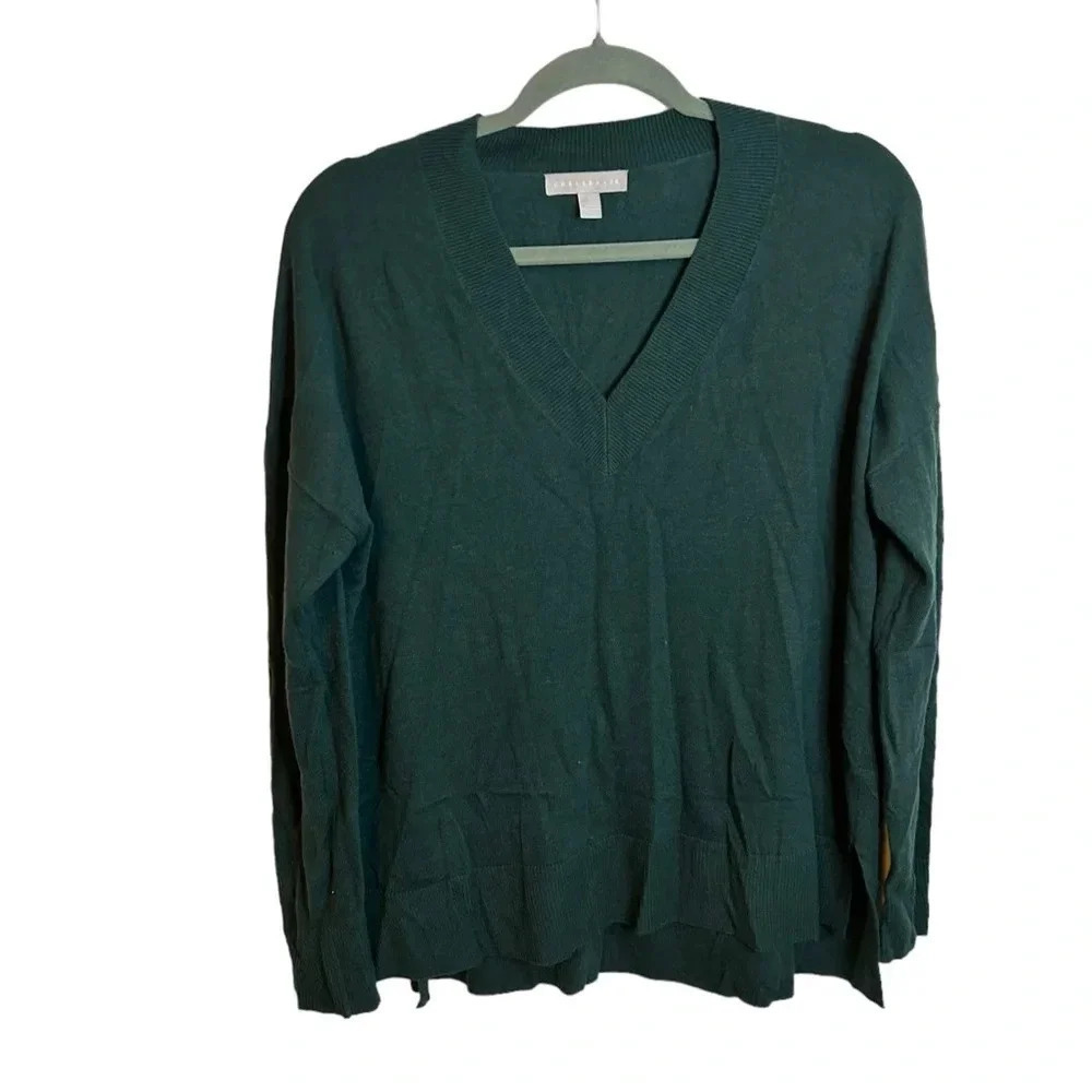 Chelsea 28 Forest Green V-Neck Sweater
